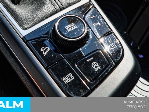 Used 2025 Kia Sportage LX FWD image 34