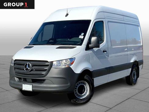 Used 2025 Mercedes-Benz Sprinter 2500 image 1