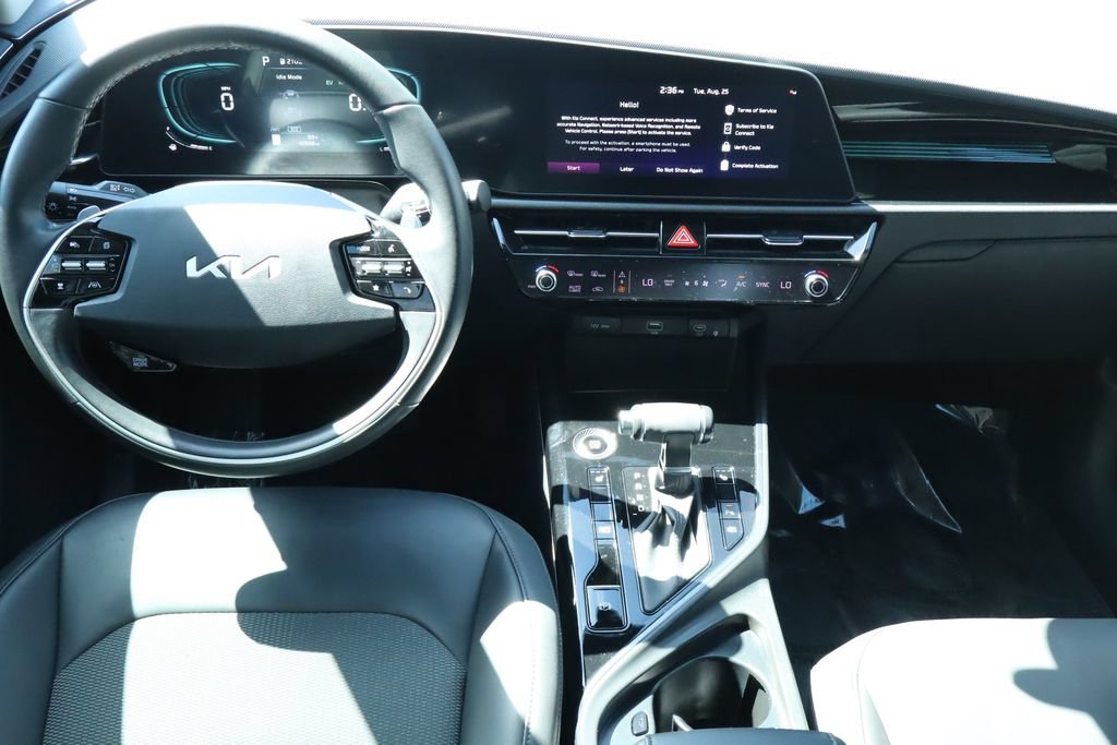 Used 2023 Kia Niro EX FWD image 22
