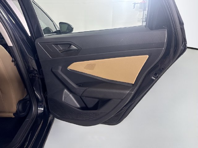 Used 2021 Volkswagen Jetta SEL FWD image 27