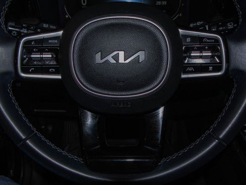 Used 2023 Kia Sorento SX AWD/4WD image 12