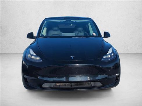 Used 2021 Tesla Model Y Performance image 3