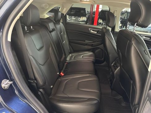 Used 2017 Ford Edge Titanium w/ Technology Package AWD/4WD image 39