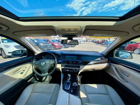 Used 2011 BMW 528i Sedan image 15