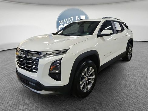 Certified 2025 Chevrolet Equinox LT w/ Convenience Package II image 8