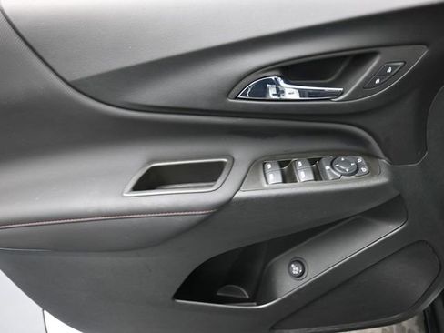 Used 2022 Chevrolet Equinox RS w/ LPO, Floor Liner Package image 13