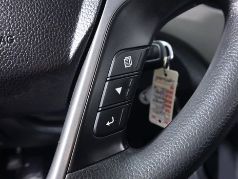 Used 2019 Hyundai Santa Fe XL SE image 16