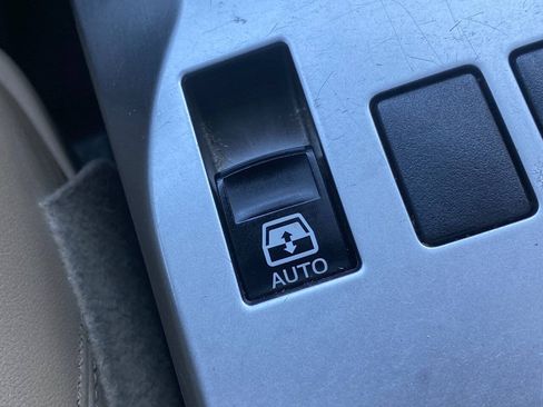 Used 2016 Toyota 4Runner Limited AWD/4WD image 35