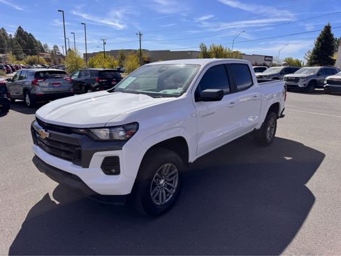 Used 2024 Chevrolet Colorado LT w/ LT Convenience Package image 1