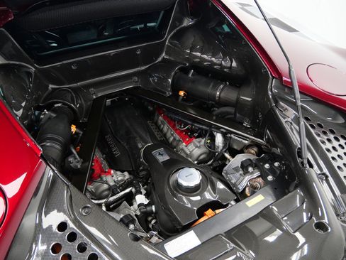 Used 2021 Ferrari SF90 Stradale image 12