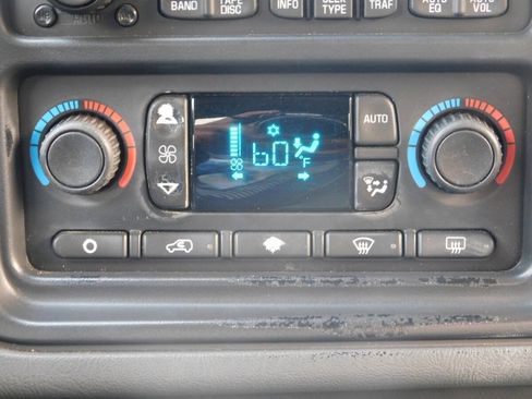 Used 2004 GMC Sierra 1500 SLE RWD image 12