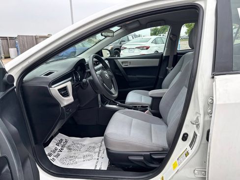 Used 2016 Toyota Corolla LE FWD image 30
