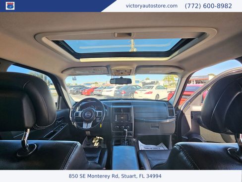 Used 2011 Jeep Liberty Limited w/ Comfort/Convenience Group image 34