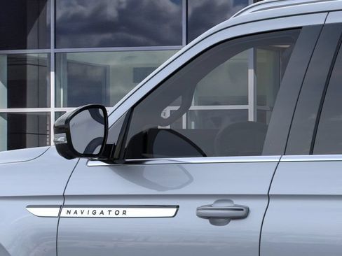 New 2026 Lincoln Navigator L Reserve AWD/4WD image 20