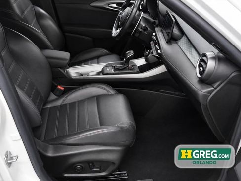 Used 2024 Alfa Romeo Tonale Veloce AWD/4WD image 14