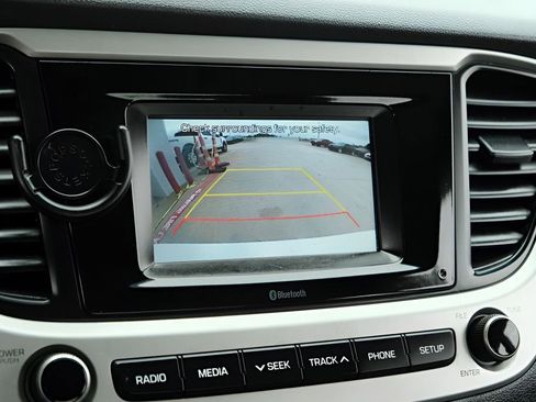 Used 2019 Hyundai Accent SE FWD image 23