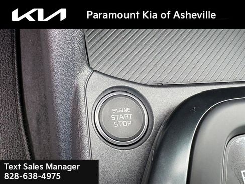 New 2025 Kia K4 LXS image 13