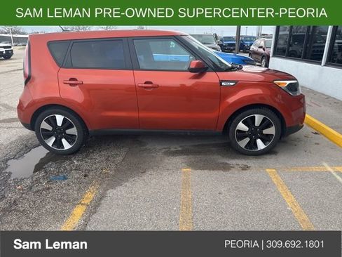 Used 2018 Kia Soul + image 1