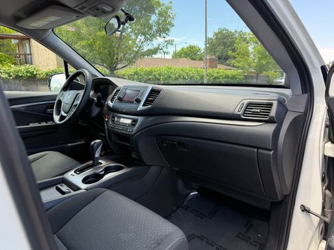 Used 2019 Honda Ridgeline Sport image 27