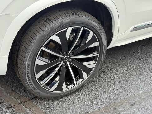 New 2026 Volvo XC90 B5 Plus image 4