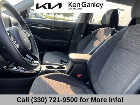 Certified 2025 Kia Seltos S AWD/4WD image 12