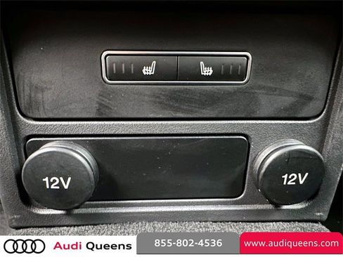 Used 2017 Jaguar XF Premium image 14