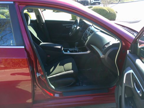 Used 2013 Nissan Altima 2.5 S image 35