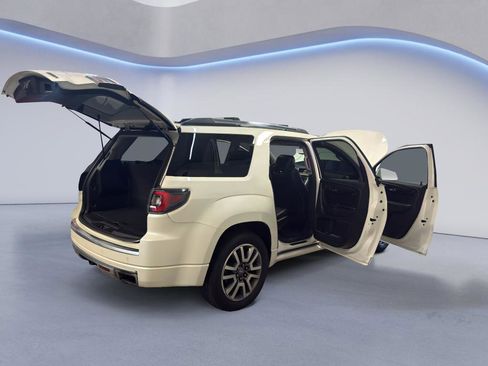 Used 2013 GMC Acadia Denali image 13