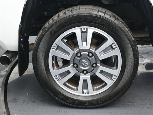 Used 2019 Toyota Tundra Platinum image 41
