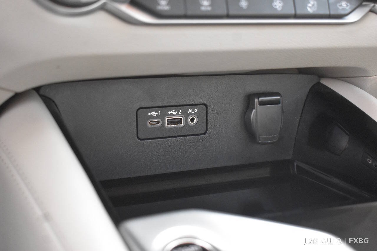 Used 2021 Nissan Altima 2.5 Platinum AWD/4WD image 30