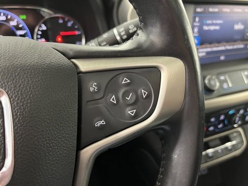 Used 2021 GMC Acadia Denali w/ Denali Ultimate Package image 22