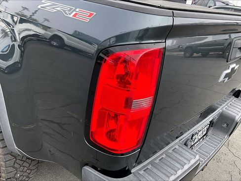 Used 2017 Chevrolet Colorado ZR2 image 26