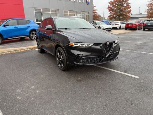 New 2025 Alfa Romeo Tonale image 4