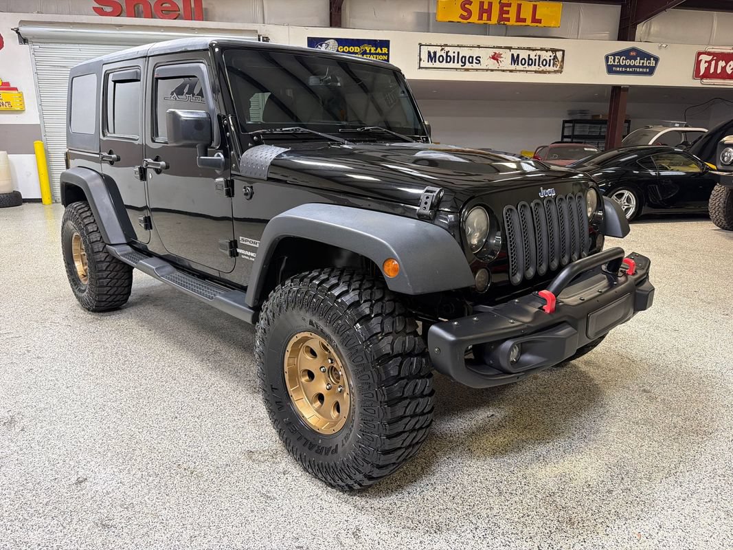 Used 2015 Jeep Wrangler Unlimited Sport w/ Quick Order Package 24S AWD/4WD image 11