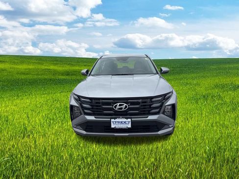 Certified 2026 Hyundai Tucson SE image 2