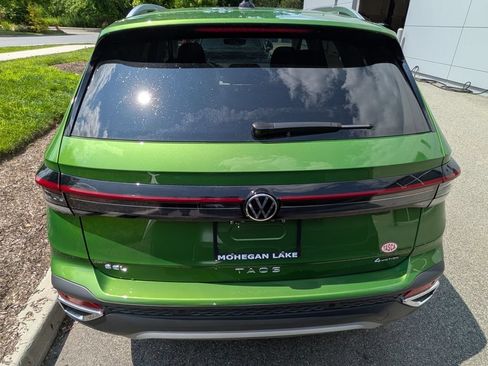 Used 2025 Volkswagen Taos SEL w/ Black Wheel Plus Package AWD/4WD image 4