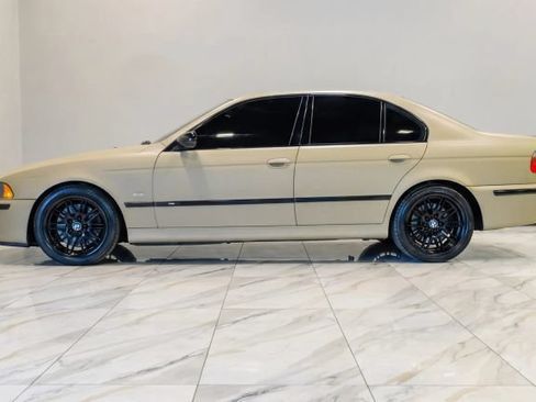 Used 2003 BMW M5 RWD image 17