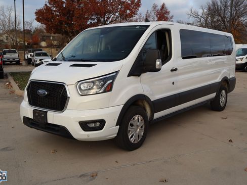 Used 2023 Ford Transit 350 XLT image 10
