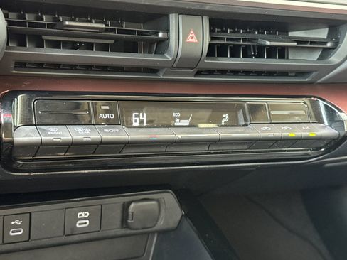 Certified 2024 Toyota Prius Prime FWD image 18