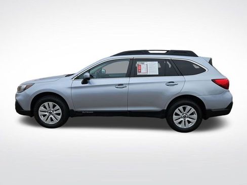Used 2018 Subaru Outback 2.5i Premium AWD/4WD image 3