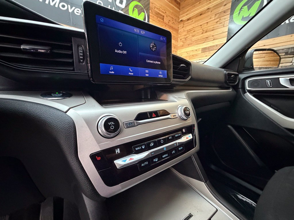 Used 2021 Ford Explorer XLT AWD/4WD image 19
