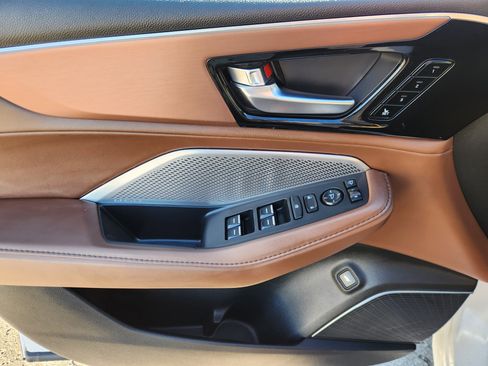 Used 2023 Acura MDX SH-AWD w/ Technology Package image 19