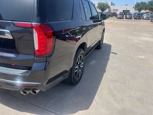 Used 2023 GMC Yukon AT4 w/ AT4 Premium Plus Package AWD/4WD image 7