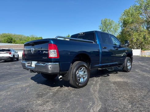 Used 2024 RAM 3500 Tradesman w/ Chrome Appearance Group AWD/4WD image 3