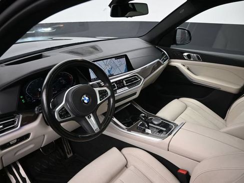 Used 2022 BMW X5 xDrive40i w/ M Sport Package AWD/4WD image 21