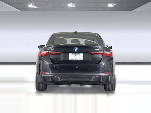 Used 2023 BMW i4 eDrive35 RWD image 9
