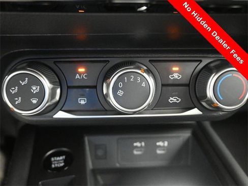 New 2025 Nissan Kicks SV image 18