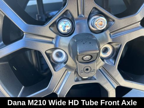 Used 2024 Jeep Wrangler Willys image 23