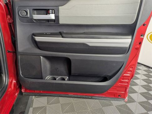 Used 2021 Toyota Tundra Limited w/ Limited Premium Package image 32