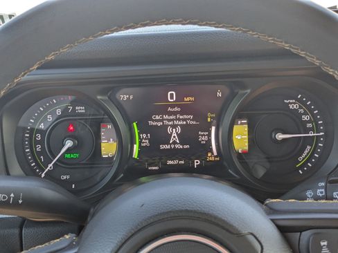 Used 2024 Jeep Wrangler Willys image 16